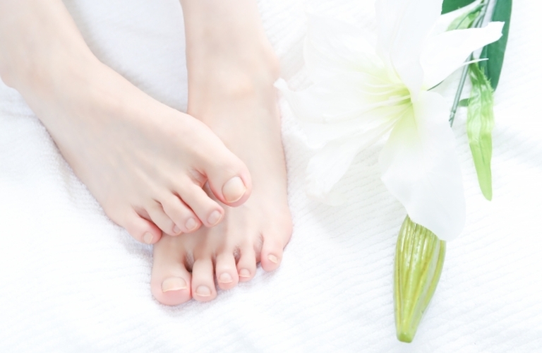 巻き爪をケアし痛みを和らげるネイルサロン | 印西市でネイルならデザインが多彩なcoco-nail